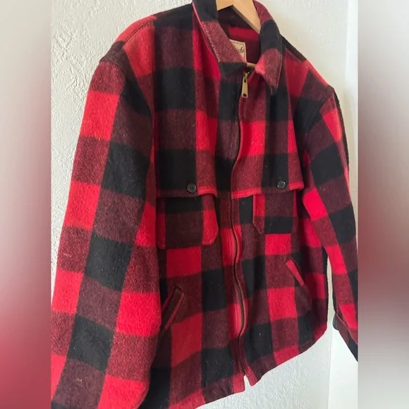 Vintage 90s Woolrich Buffalo Check Jacket in Red Black XL - Picture 2 of 9